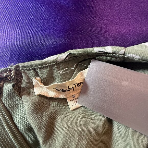 📌Twenty Ten Wear It Your Way Sexy Flirty Floral Romper with Beautiful Backside - Picture 14 of 16